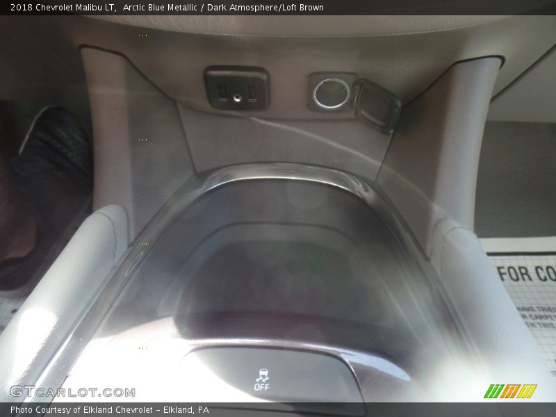 Arctic Blue Metallic / Dark Atmosphere/Loft Brown 2018 Chevrolet Malibu LT