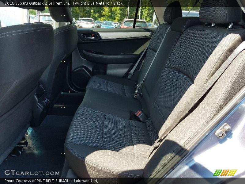 Twilight Blue Metallic / Black 2018 Subaru Outback 2.5i Premium