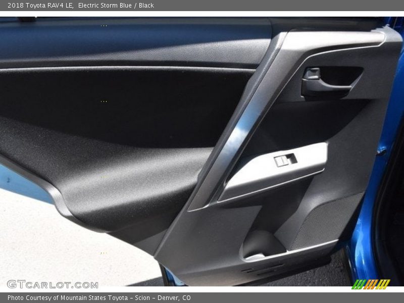 Electric Storm Blue / Black 2018 Toyota RAV4 LE