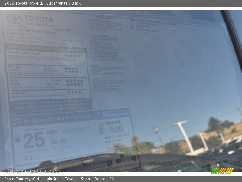 Super White / Black 2018 Toyota RAV4 LE