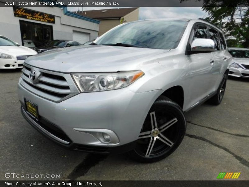 Classic Silver Metallic / Black 2011 Toyota Highlander SE 4WD
