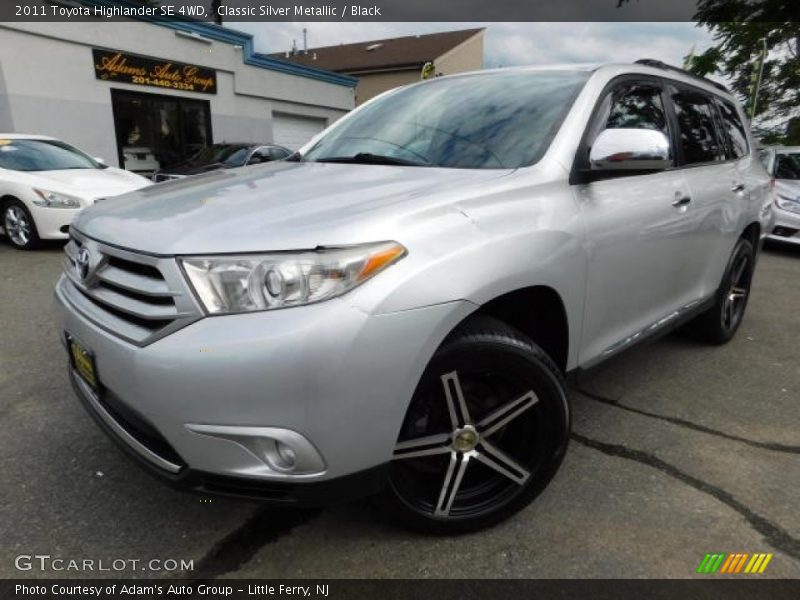 Classic Silver Metallic / Black 2011 Toyota Highlander SE 4WD