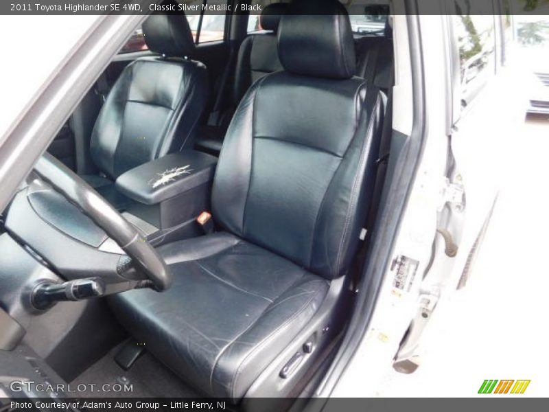Classic Silver Metallic / Black 2011 Toyota Highlander SE 4WD