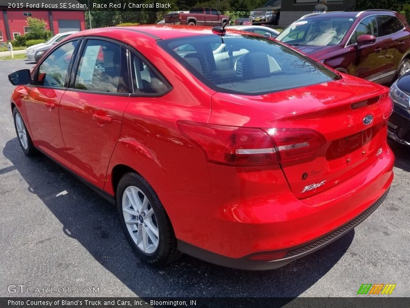 Race Red / Charcoal Black 2015 Ford Focus SE Sedan