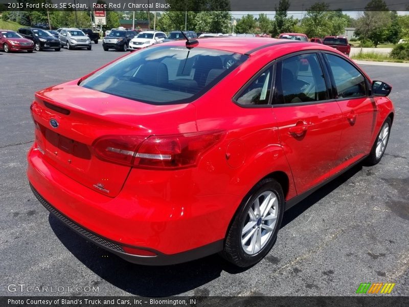 Race Red / Charcoal Black 2015 Ford Focus SE Sedan
