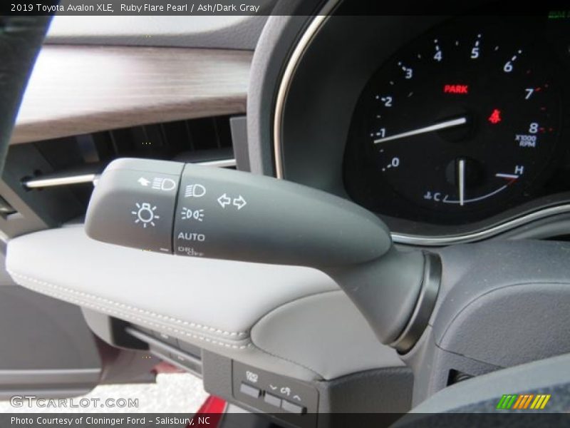 Ruby Flare Pearl / Ash/Dark Gray 2019 Toyota Avalon XLE