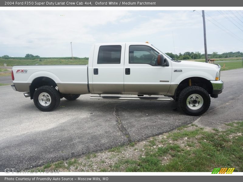 Oxford White / Medium Parchment 2004 Ford F350 Super Duty Lariat Crew Cab 4x4