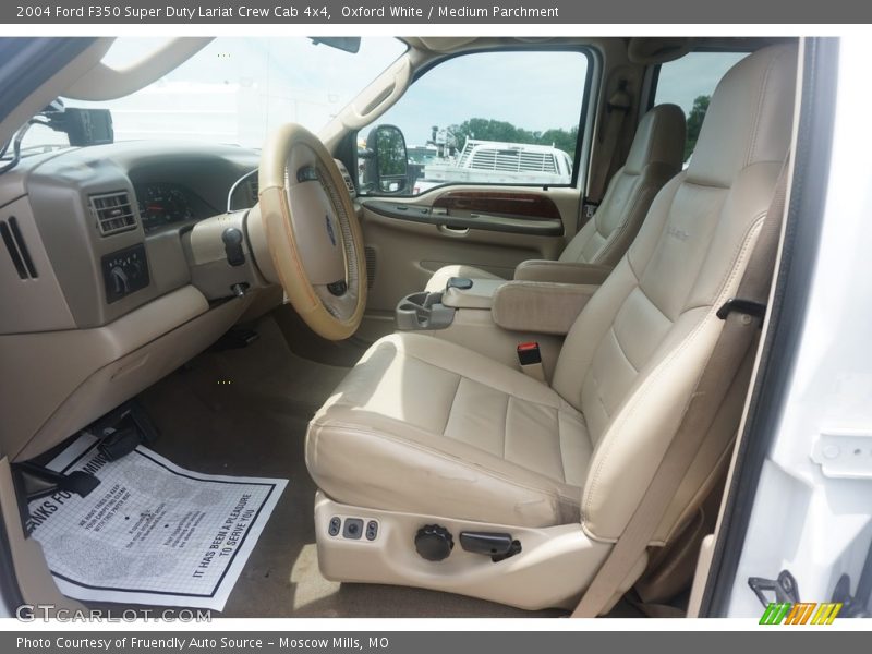 Oxford White / Medium Parchment 2004 Ford F350 Super Duty Lariat Crew Cab 4x4