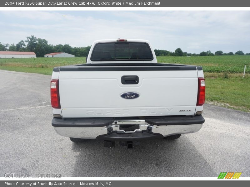 Oxford White / Medium Parchment 2004 Ford F350 Super Duty Lariat Crew Cab 4x4