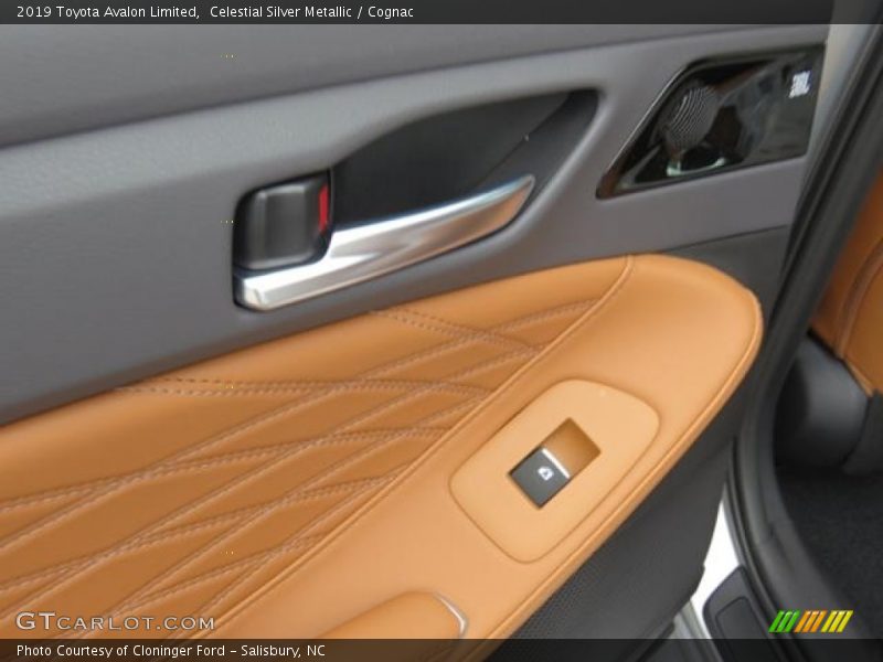Celestial Silver Metallic / Cognac 2019 Toyota Avalon Limited