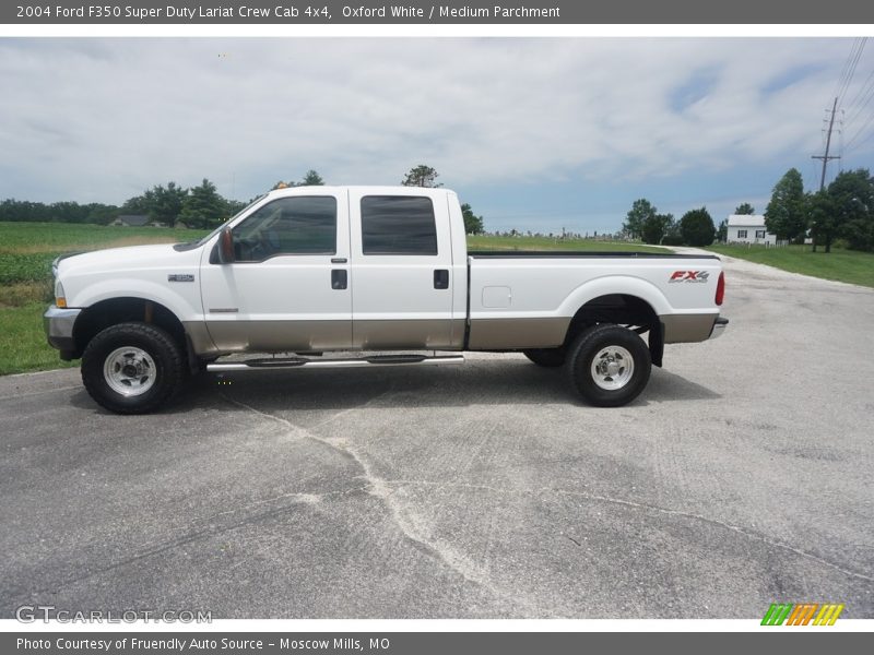 Oxford White / Medium Parchment 2004 Ford F350 Super Duty Lariat Crew Cab 4x4