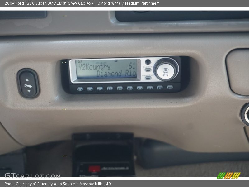 Oxford White / Medium Parchment 2004 Ford F350 Super Duty Lariat Crew Cab 4x4