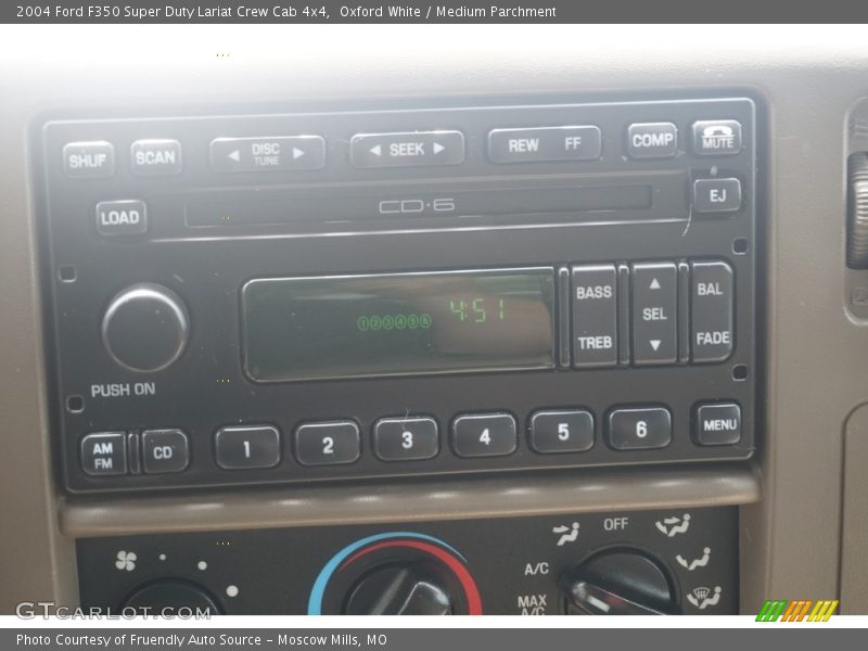 Oxford White / Medium Parchment 2004 Ford F350 Super Duty Lariat Crew Cab 4x4
