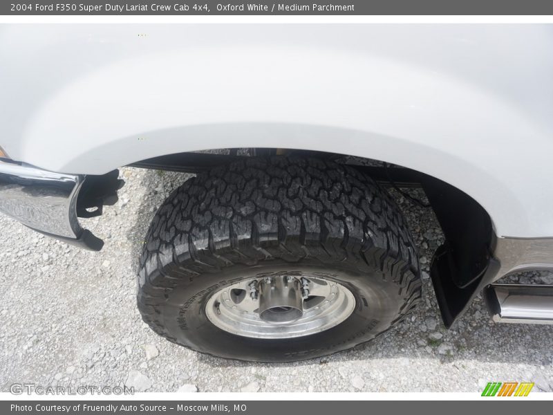 Oxford White / Medium Parchment 2004 Ford F350 Super Duty Lariat Crew Cab 4x4