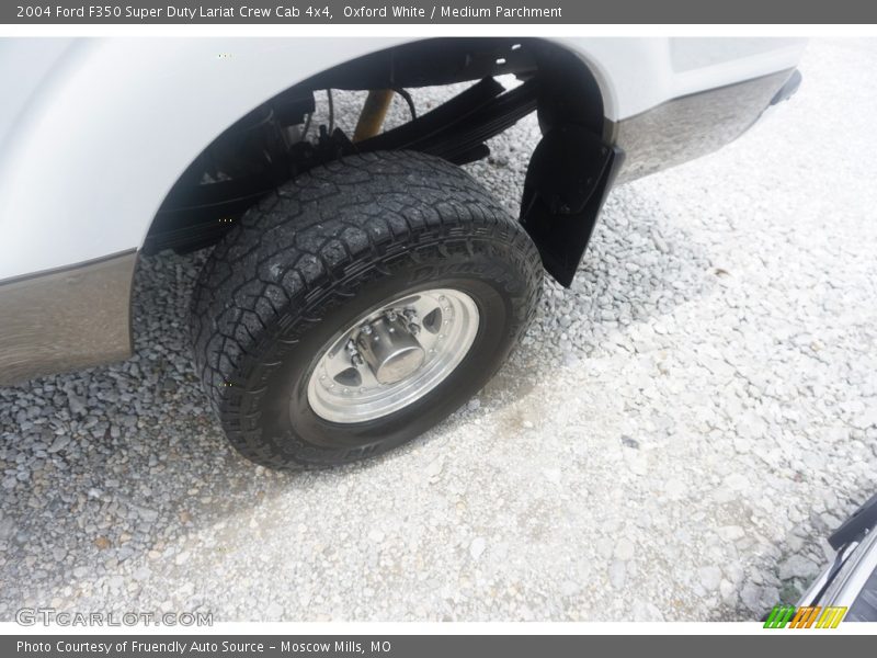 Oxford White / Medium Parchment 2004 Ford F350 Super Duty Lariat Crew Cab 4x4