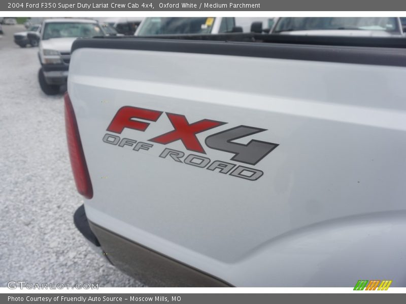 Oxford White / Medium Parchment 2004 Ford F350 Super Duty Lariat Crew Cab 4x4