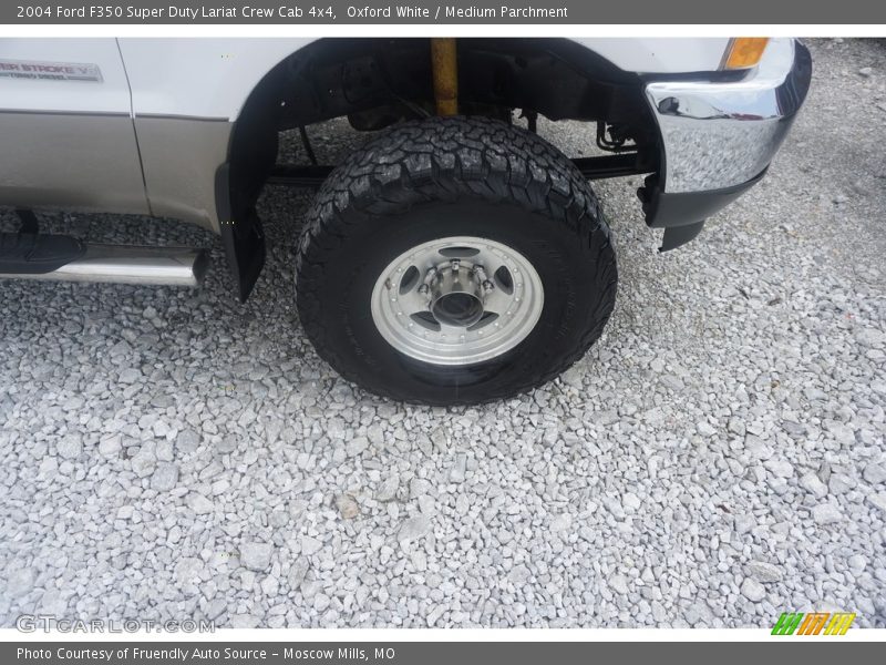 Oxford White / Medium Parchment 2004 Ford F350 Super Duty Lariat Crew Cab 4x4