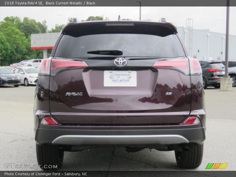 Black Current Metallic / Black 2018 Toyota RAV4 SE