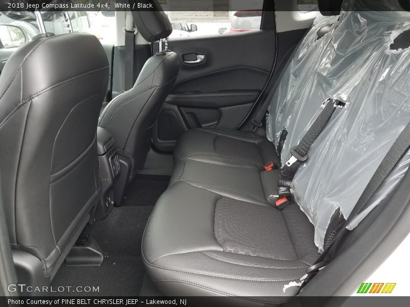 White / Black 2018 Jeep Compass Latitude 4x4