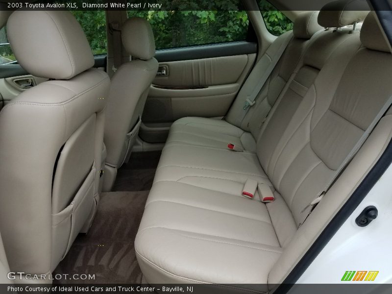 Diamond White Pearl / Ivory 2003 Toyota Avalon XLS