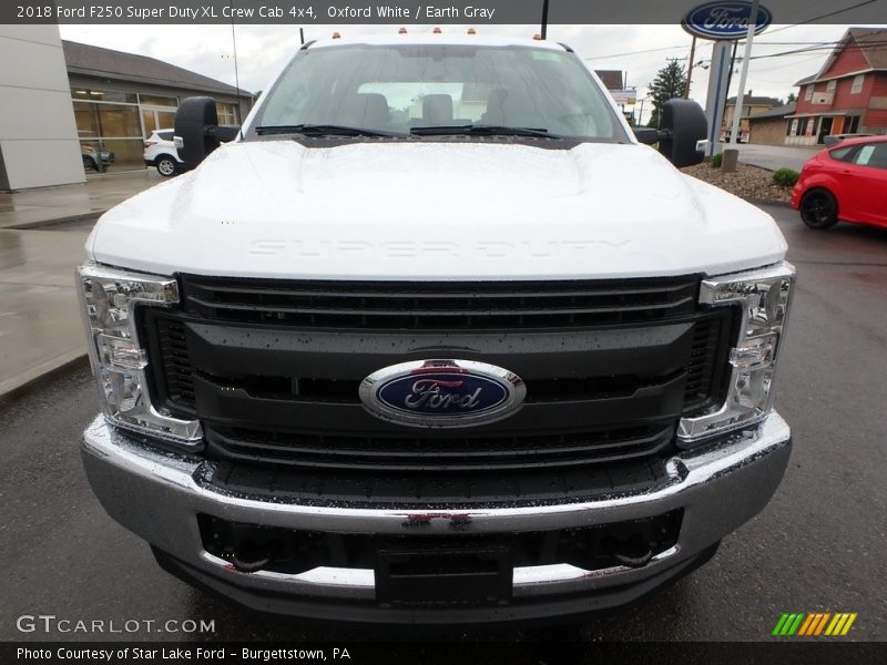 Oxford White / Earth Gray 2018 Ford F250 Super Duty XL Crew Cab 4x4