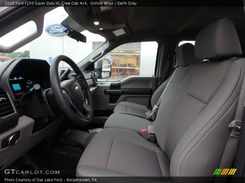 Oxford White / Earth Gray 2018 Ford F250 Super Duty XL Crew Cab 4x4
