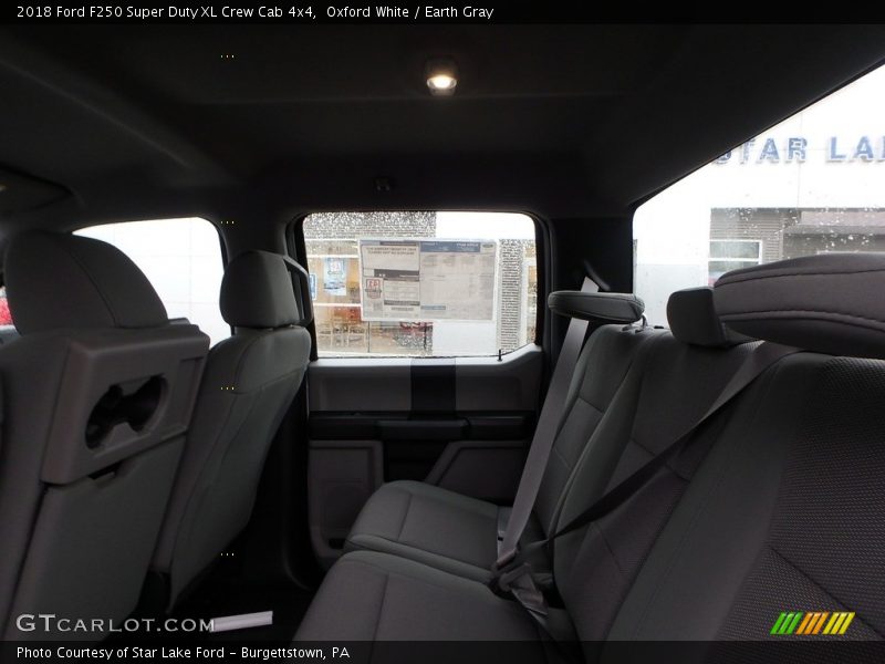 Oxford White / Earth Gray 2018 Ford F250 Super Duty XL Crew Cab 4x4