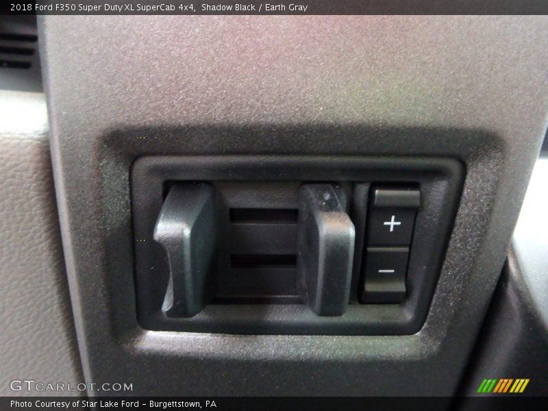 Shadow Black / Earth Gray 2018 Ford F350 Super Duty XL SuperCab 4x4
