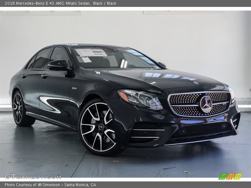 Front 3/4 View of 2018 E 43 AMG 4Matic Sedan