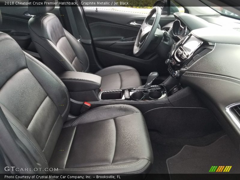 Front Seat of 2018 Cruze Premier Hatchback