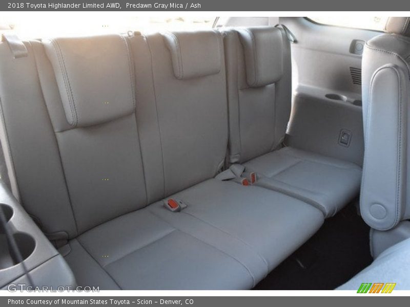 Predawn Gray Mica / Ash 2018 Toyota Highlander Limited AWD