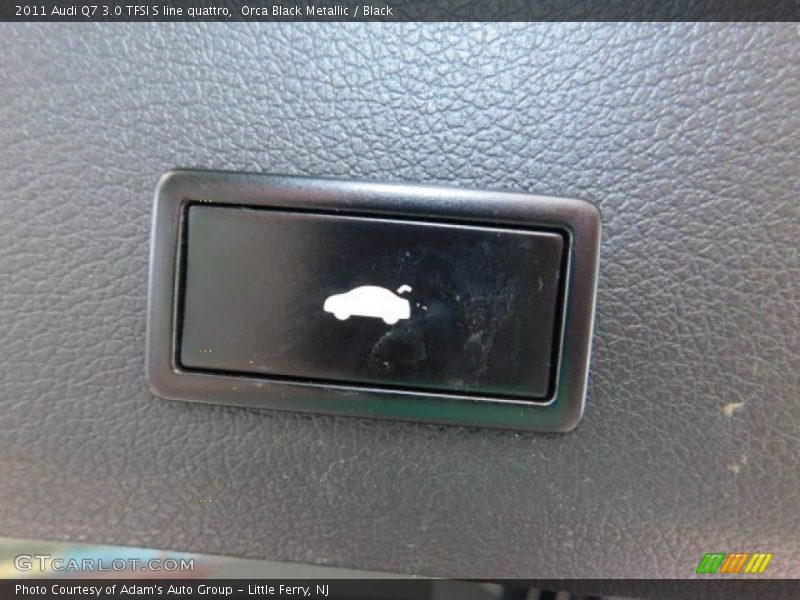Orca Black Metallic / Black 2011 Audi Q7 3.0 TFSI S line quattro