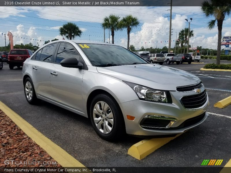 Silver Ice Metallic / Jet Black/Medium Titanium 2016 Chevrolet Cruze Limited LS