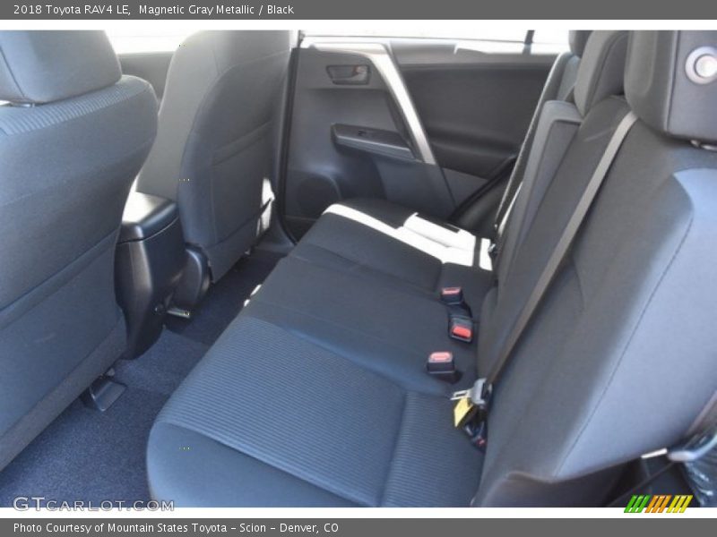 Magnetic Gray Metallic / Black 2018 Toyota RAV4 LE