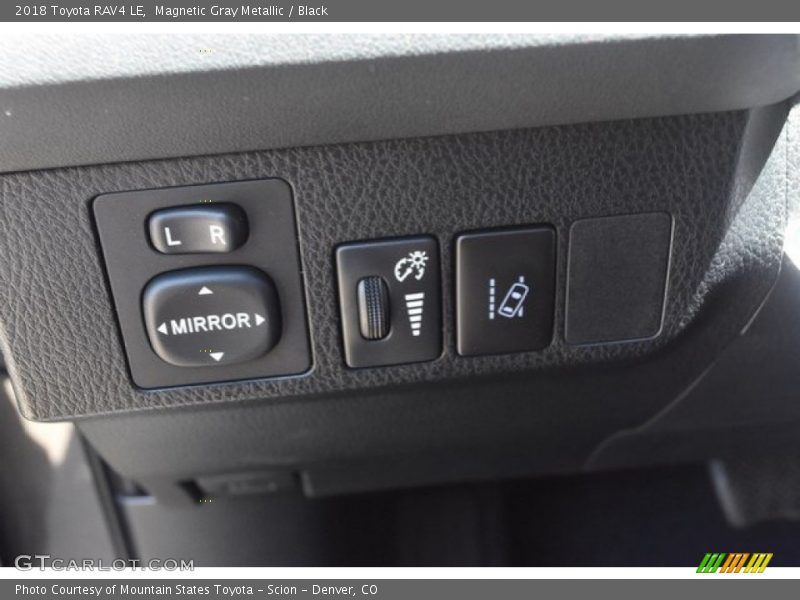 Magnetic Gray Metallic / Black 2018 Toyota RAV4 LE