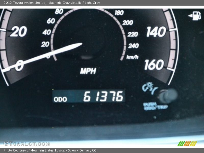 Magnetic Gray Metallic / Light Gray 2012 Toyota Avalon Limited