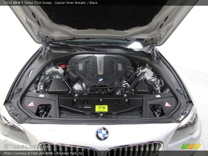 Glacier Silver Metallic / Black 2014 BMW 5 Series 550i Sedan