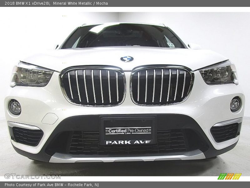 Mineral White Metallic / Mocha 2018 BMW X1 xDrive28i