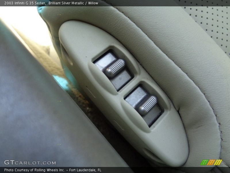 Brilliant Silver Metallic / Willow 2003 Infiniti G 35 Sedan