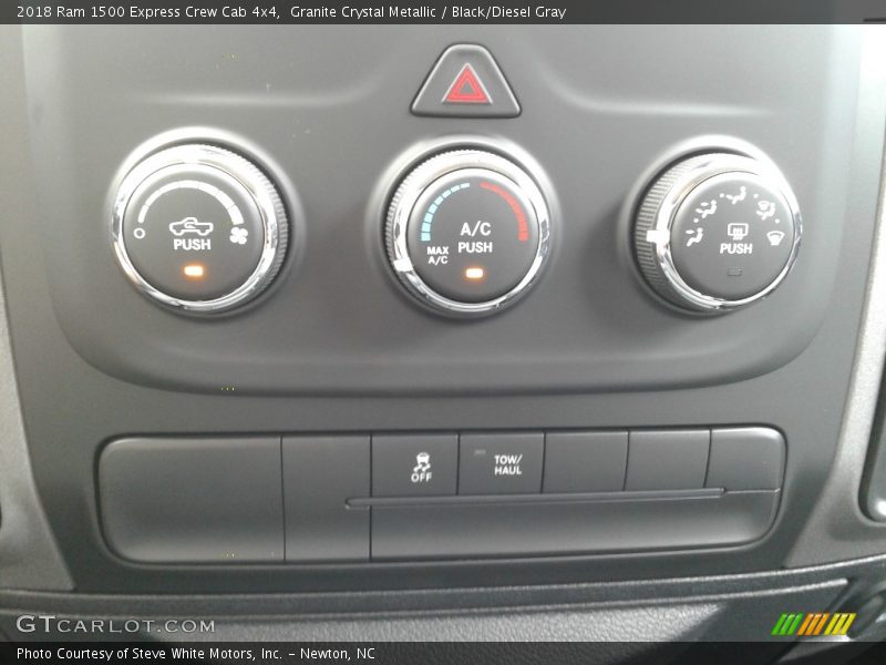 Granite Crystal Metallic / Black/Diesel Gray 2018 Ram 1500 Express Crew Cab 4x4
