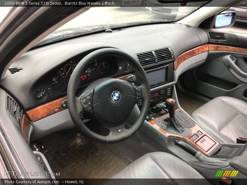 Biarritz Blue Metallic / Black 2000 BMW 5 Series 528i Sedan