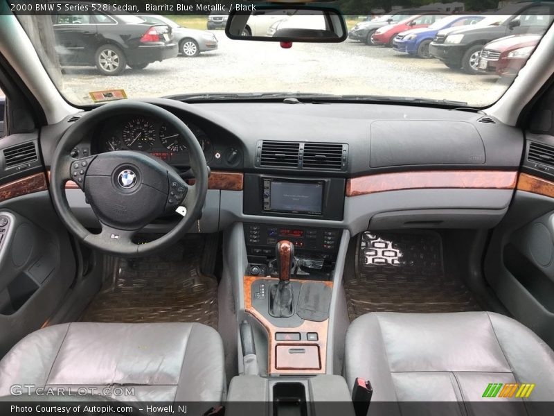 Biarritz Blue Metallic / Black 2000 BMW 5 Series 528i Sedan