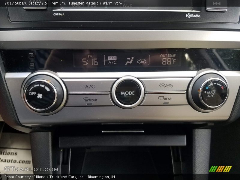 Tungsten Metallic / Warm Ivory 2017 Subaru Legacy 2.5i Premium