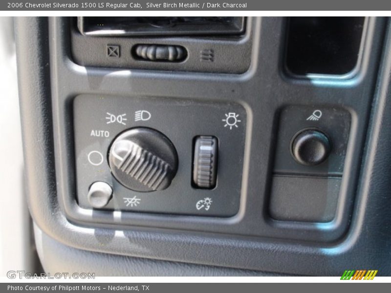 Silver Birch Metallic / Dark Charcoal 2006 Chevrolet Silverado 1500 LS Regular Cab
