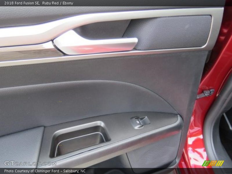 Ruby Red / Ebony 2018 Ford Fusion SE