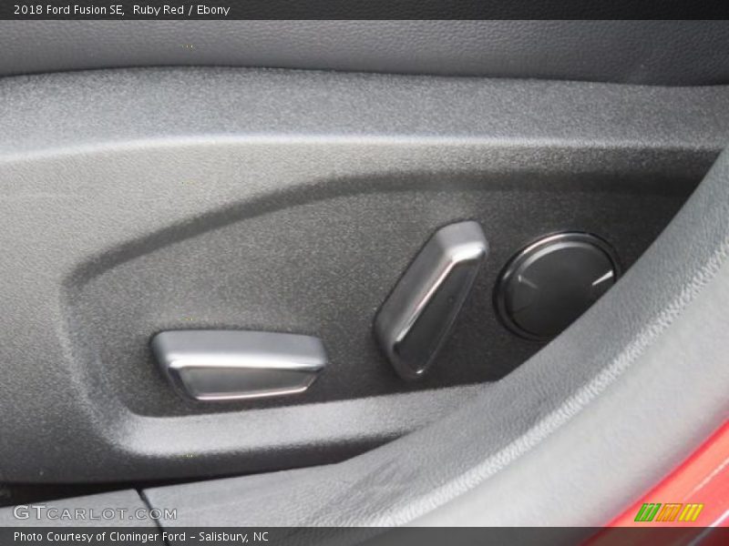 Ruby Red / Ebony 2018 Ford Fusion SE