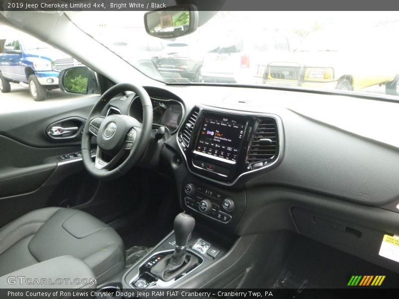 Bright White / Black 2019 Jeep Cherokee Limited 4x4