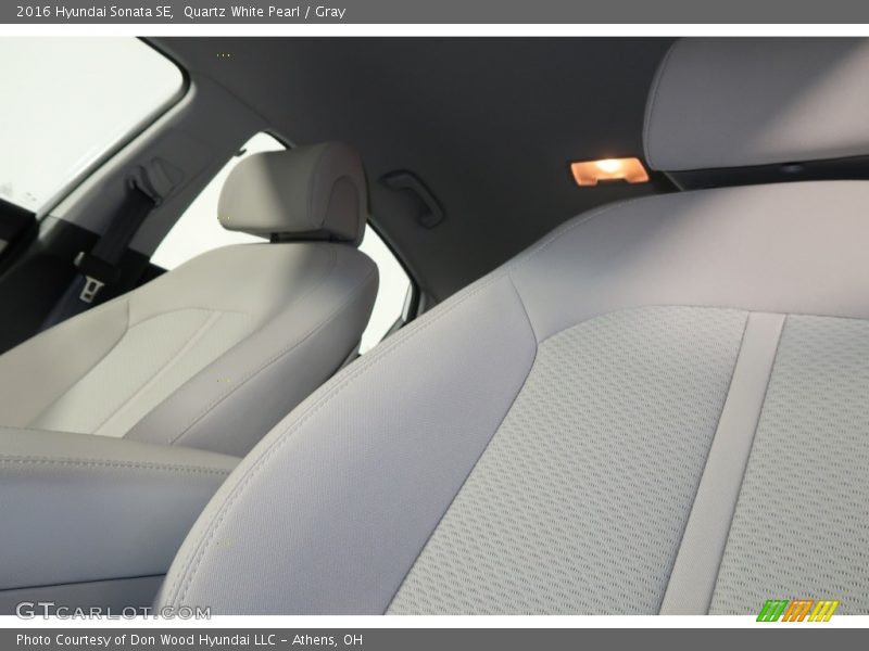 Quartz White Pearl / Gray 2016 Hyundai Sonata SE
