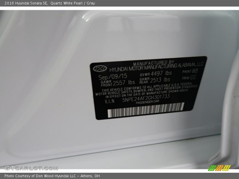 Quartz White Pearl / Gray 2016 Hyundai Sonata SE