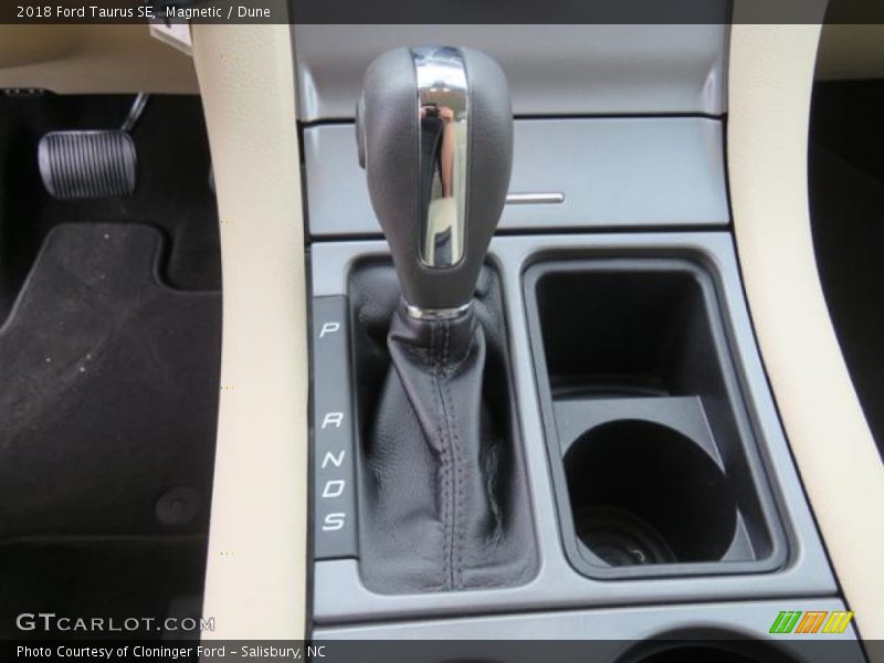 Magnetic / Dune 2018 Ford Taurus SE